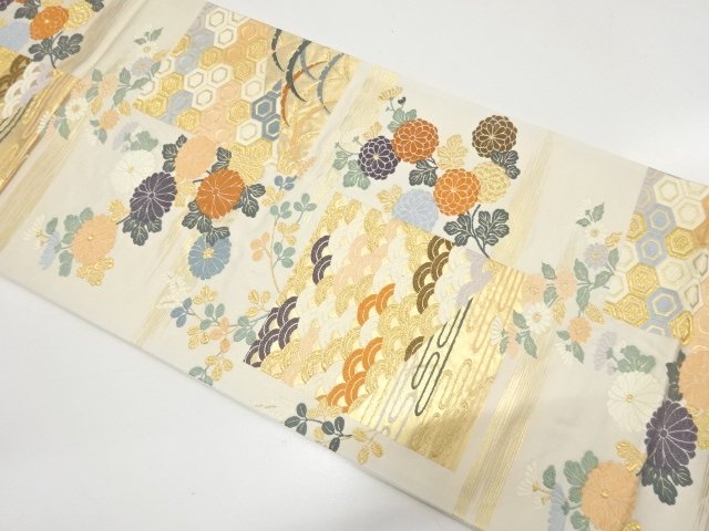色紙に萩・古典柄織り出し　袋帯